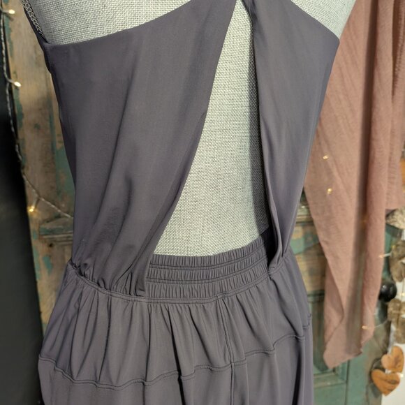 Size 6 Lululemon Monday Best Romper in Moonwalk - Picture 6 of 6